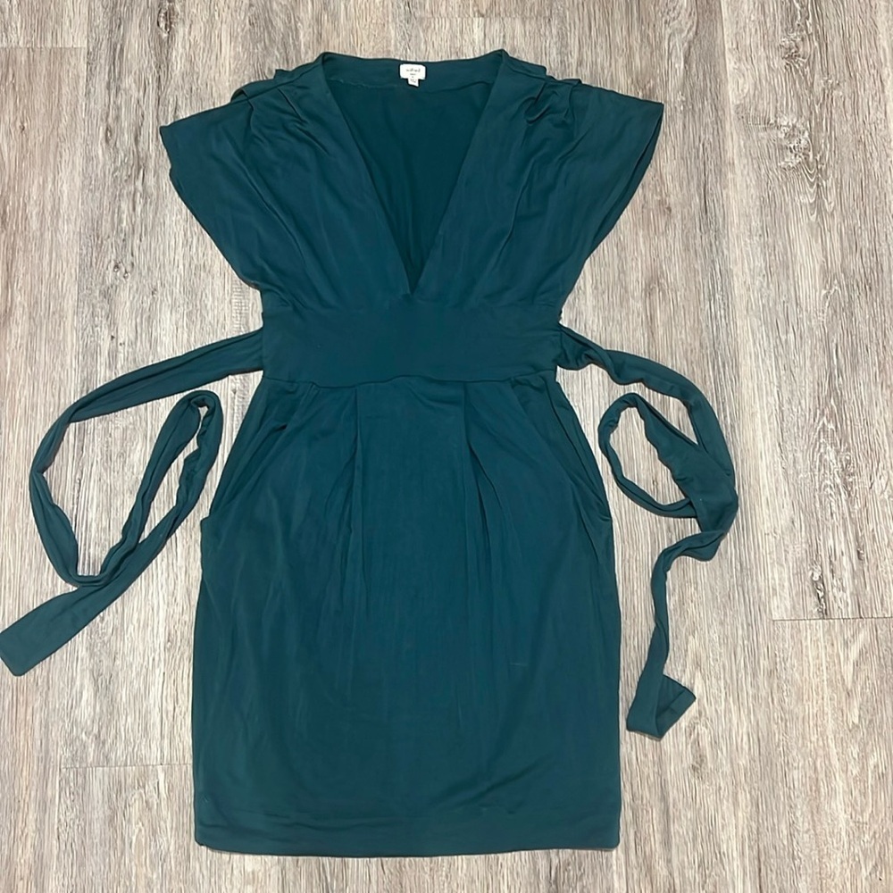 Wilfred Deep V Jersey Dress​​